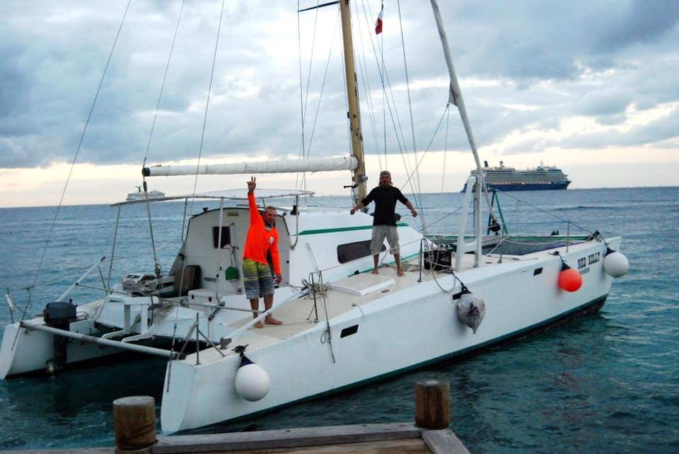 Cozumel Catamaran 30ft 15 people for rent and tours