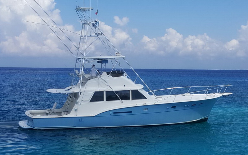 Cozumel Hatteras Yacht for fishing