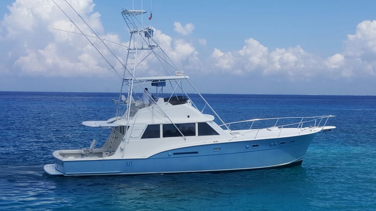 Cozumel Hatteras Yacht for fishing