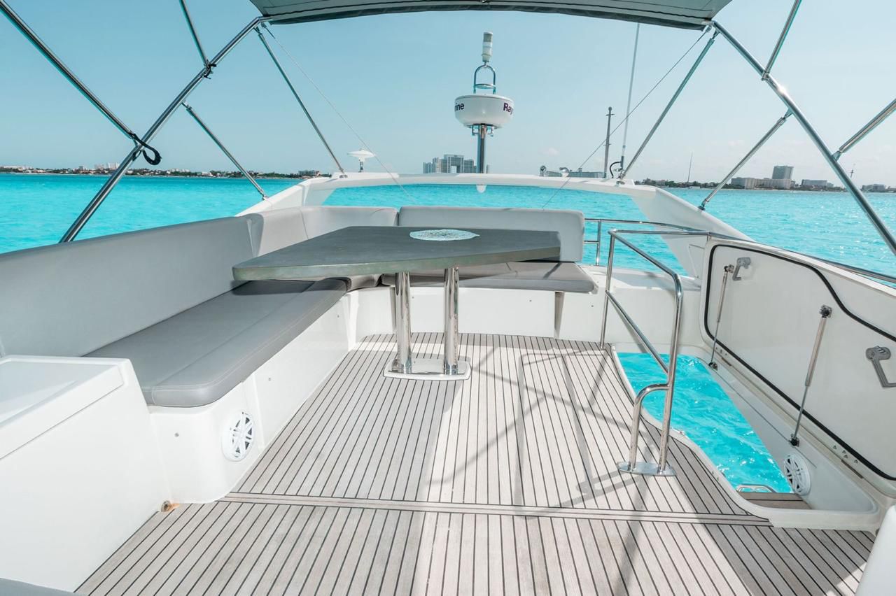 Prestige 55 (Fore Ever Young) — overnight charter Cancun
