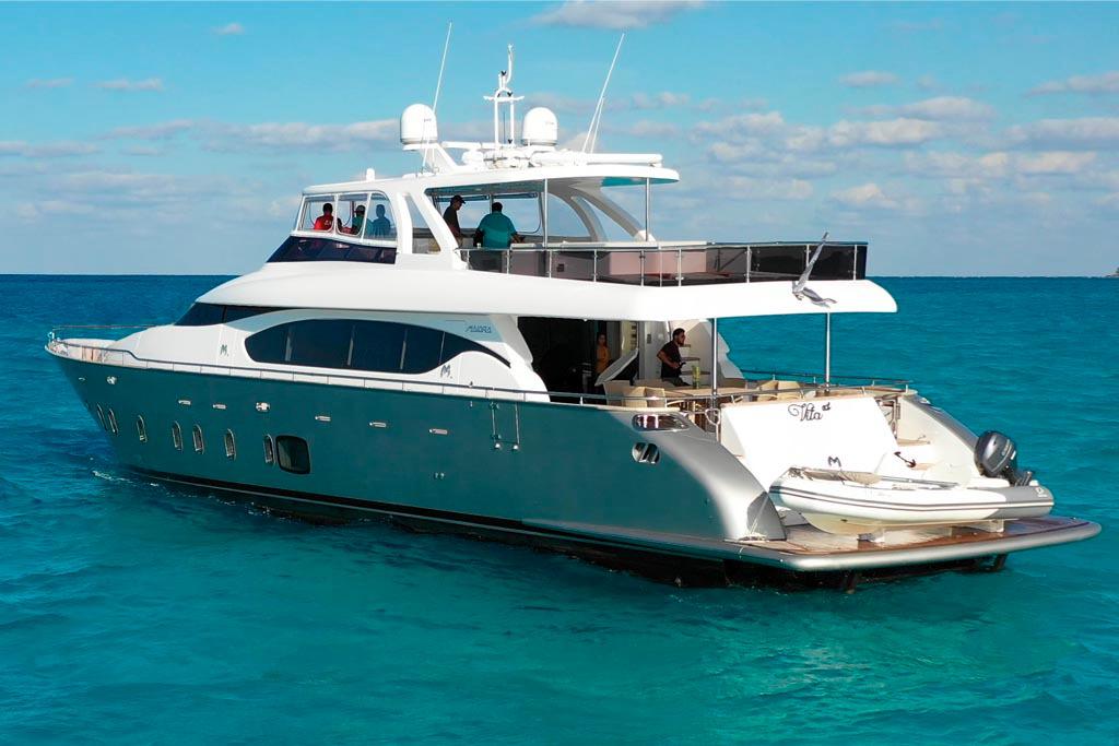 100 ft luxury yacht for rent