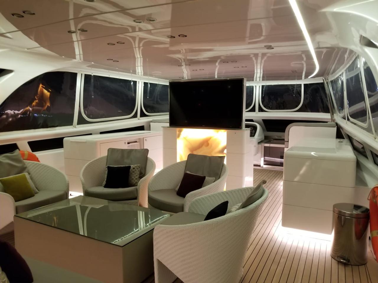 100 ft luxury yacht for rent