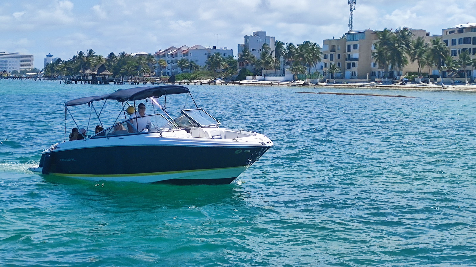 Playa Mujeres Bowrider Boat to snorkel