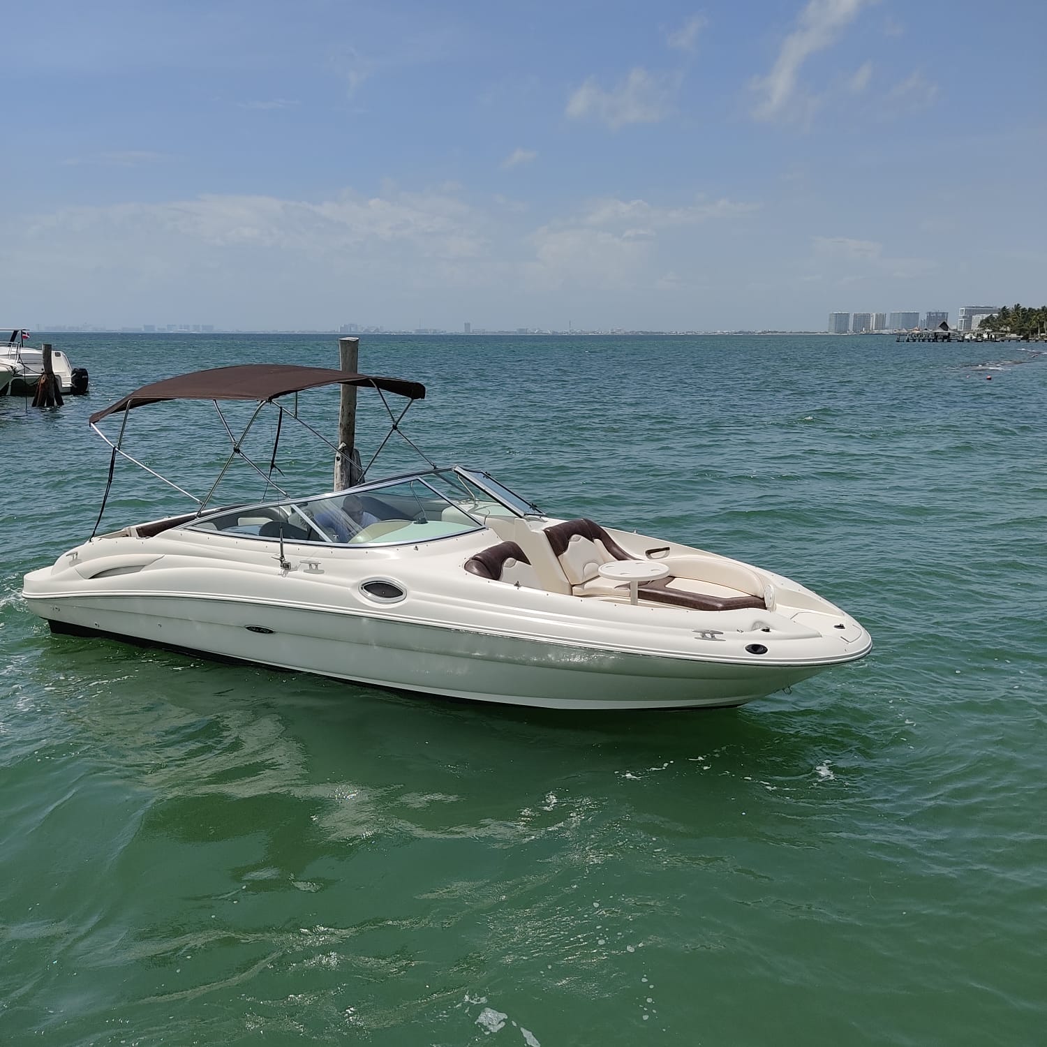 Cancun Bowrider Boat to snorkel