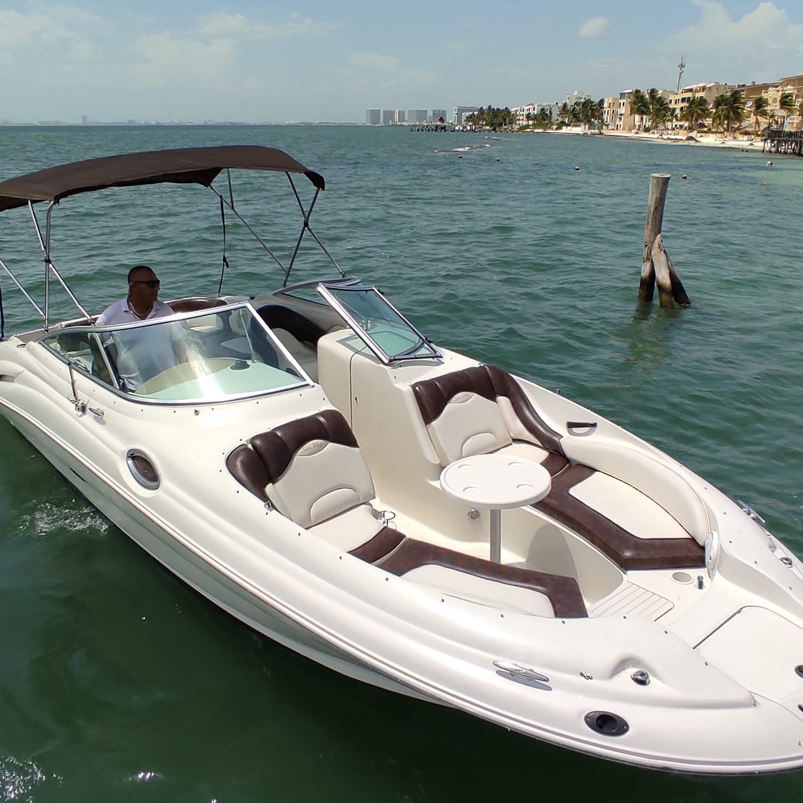 Cancun Searay  Boat to rent