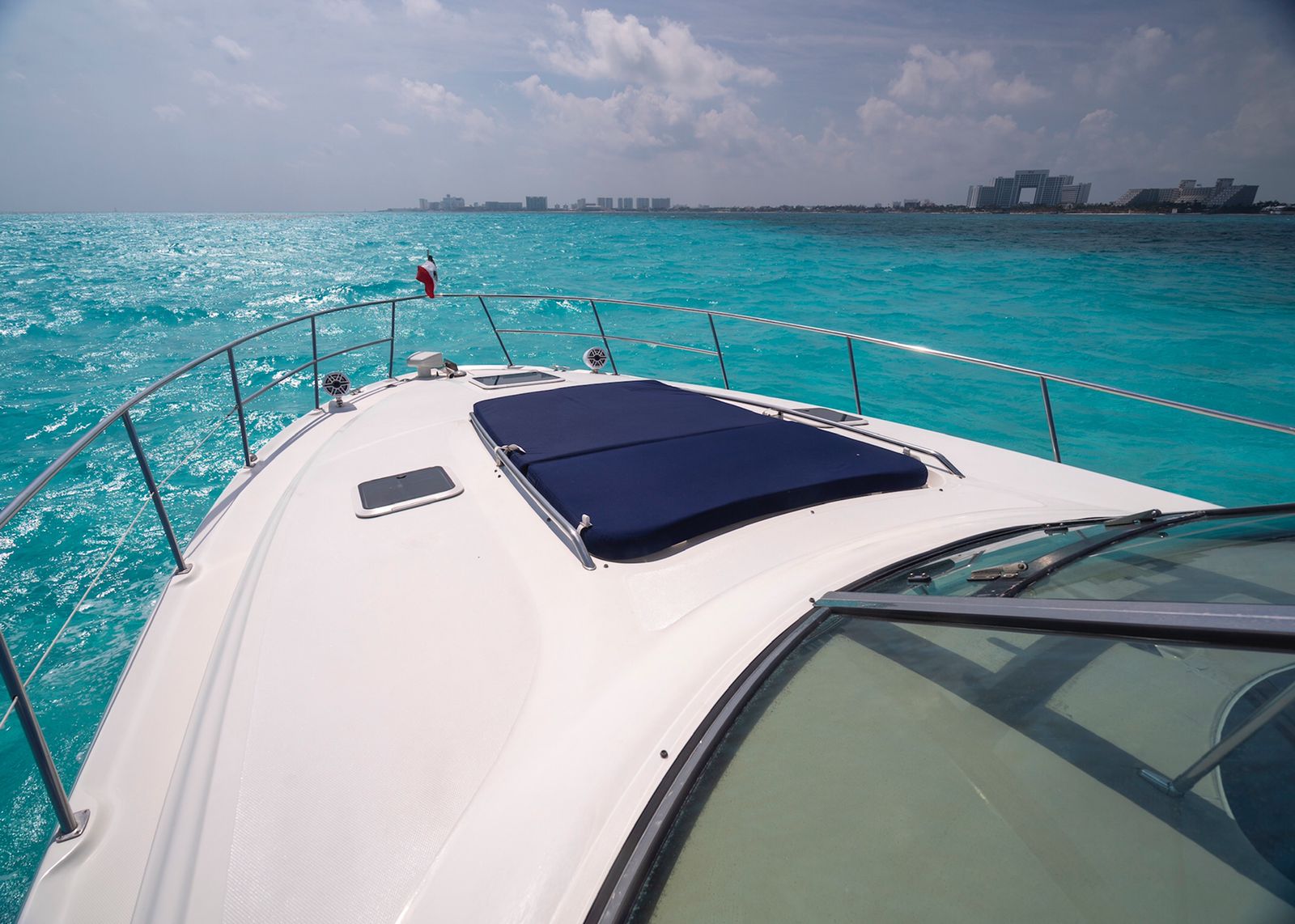 Cancun Sea Ray Yacht to snorkel