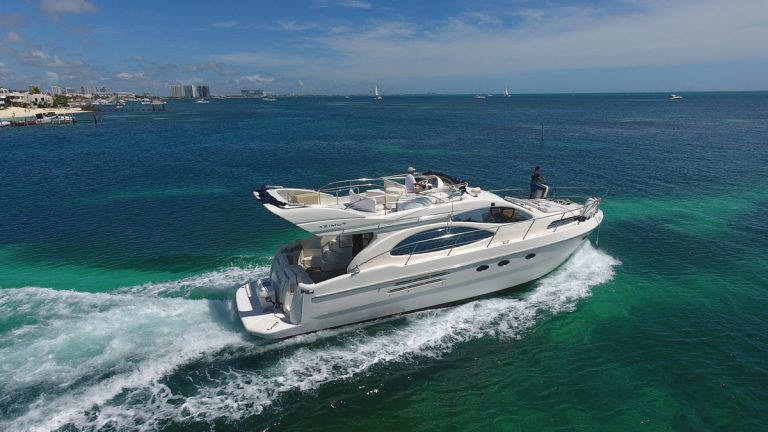 private yacht rental isla mujeres