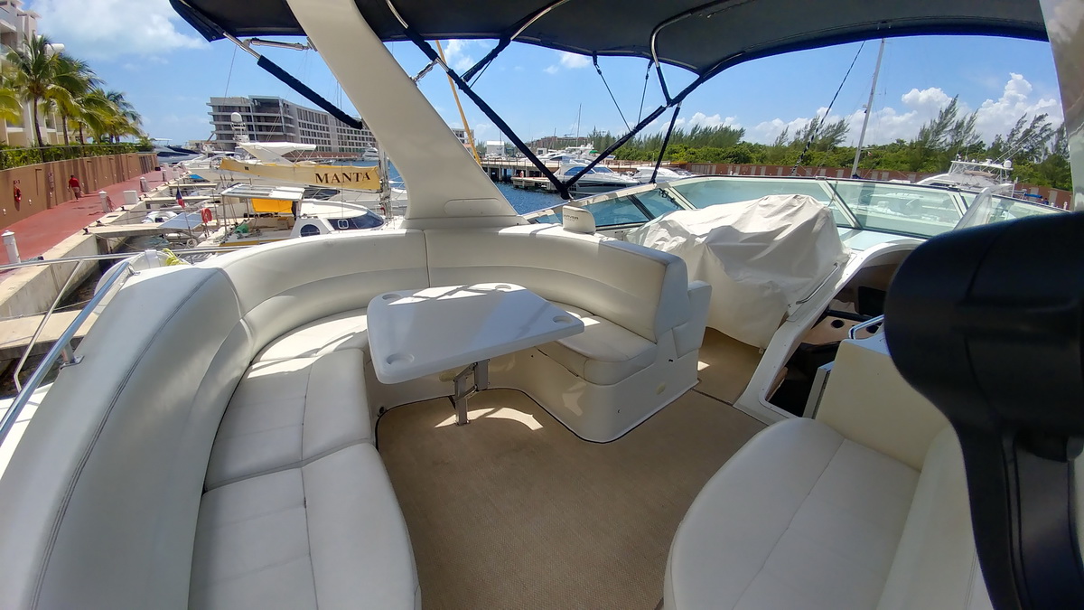 Carver  luxury yacht for rent