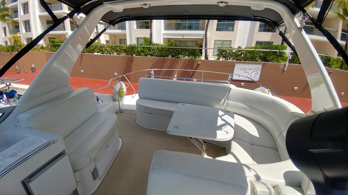 Carver  luxury yacht for rent