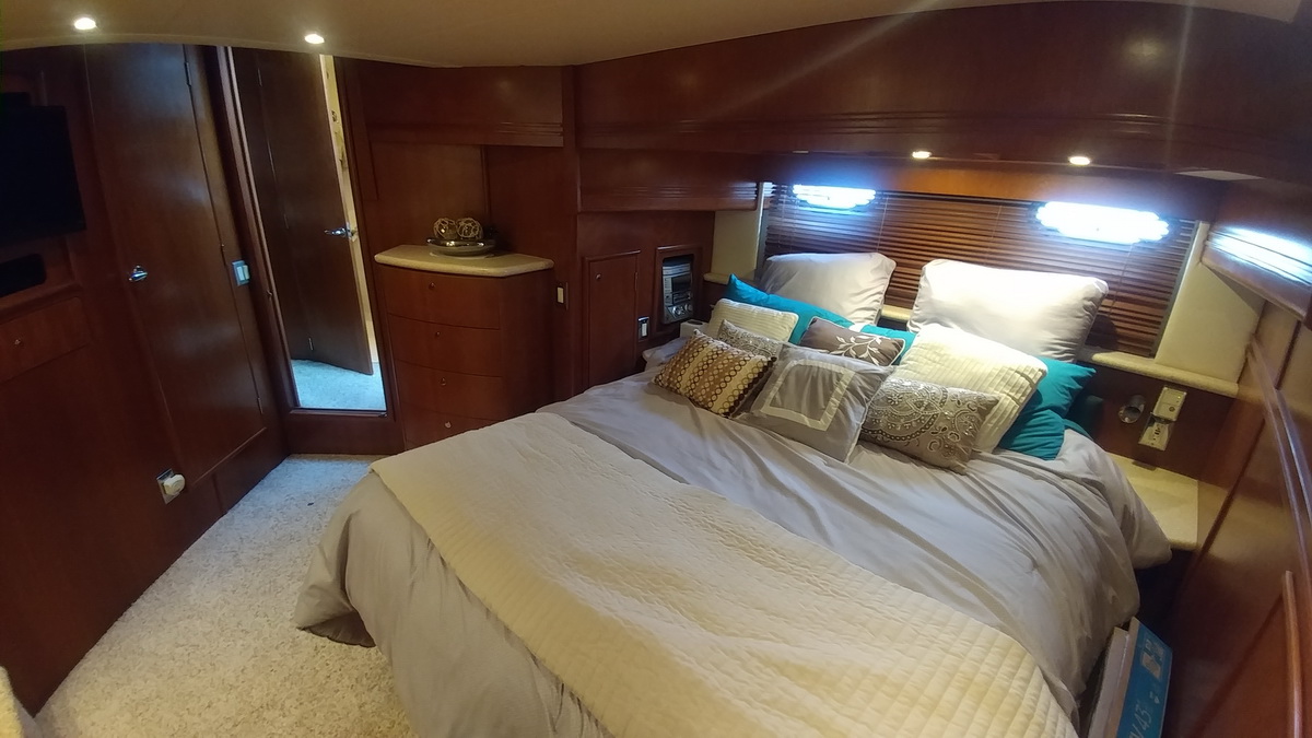 Carver yacht luxury boat