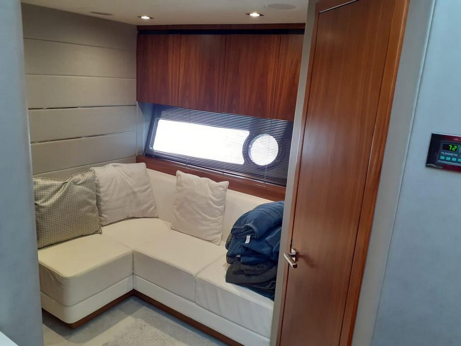 Renta a luxury yacht