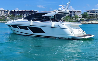 Cancun Sea Ray Sport boat