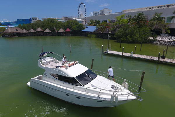 Cancun Azimut 40 ft hot sale rent