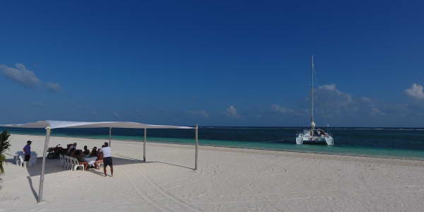 Maroma with lunch at lonely beach