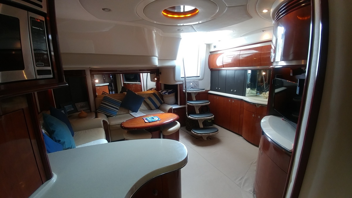 Cancun SeaRay Luxury yacht