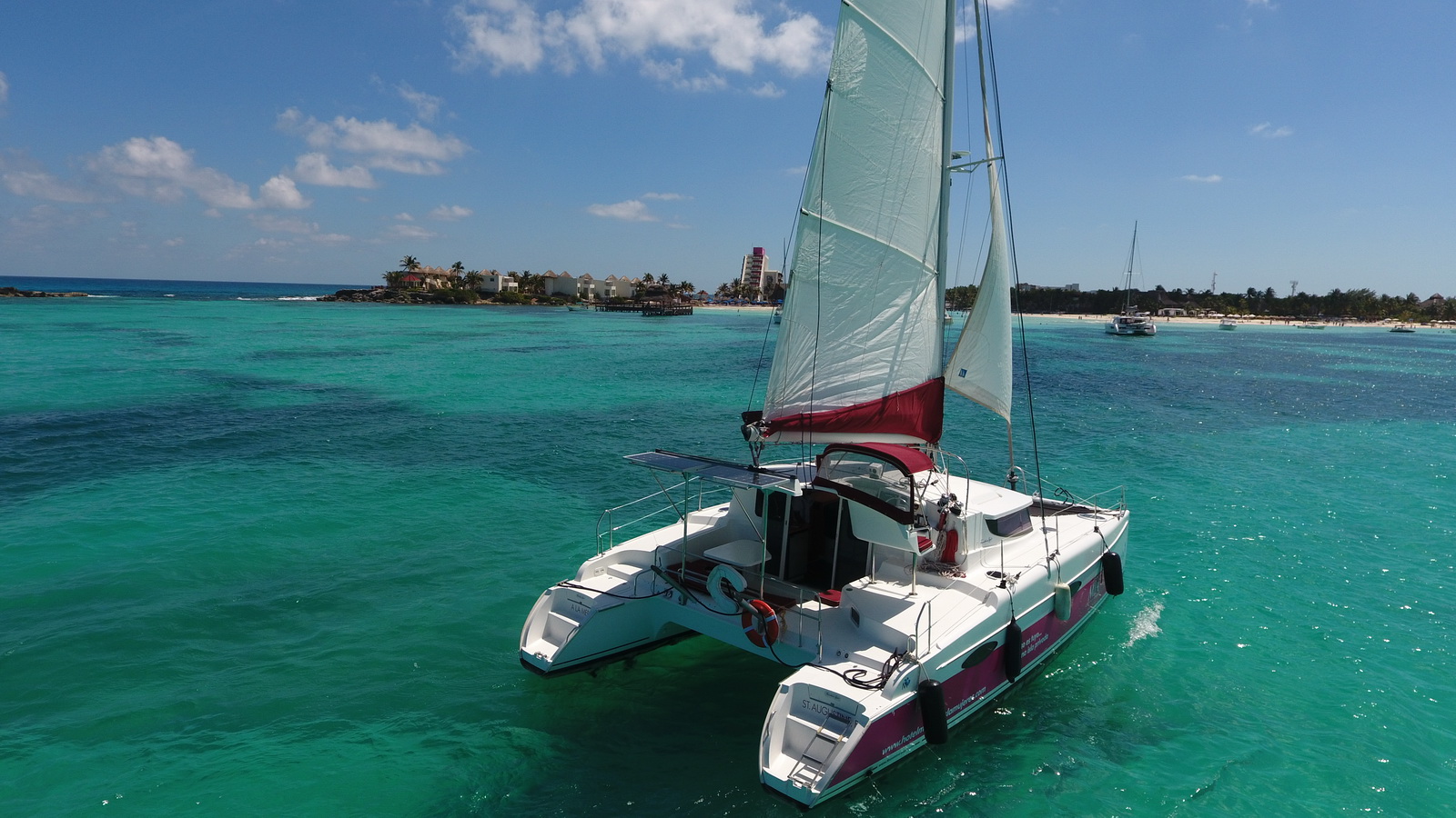 Isla Mujeres Catamaran Playa Norte