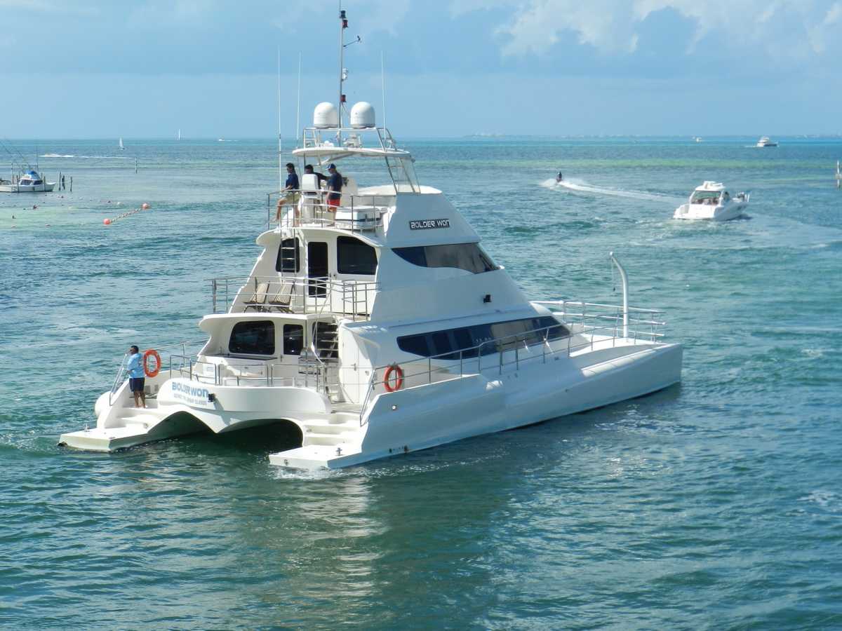 Isla Mujeres Yacht 74 feet Isla Blanca Playa Norte