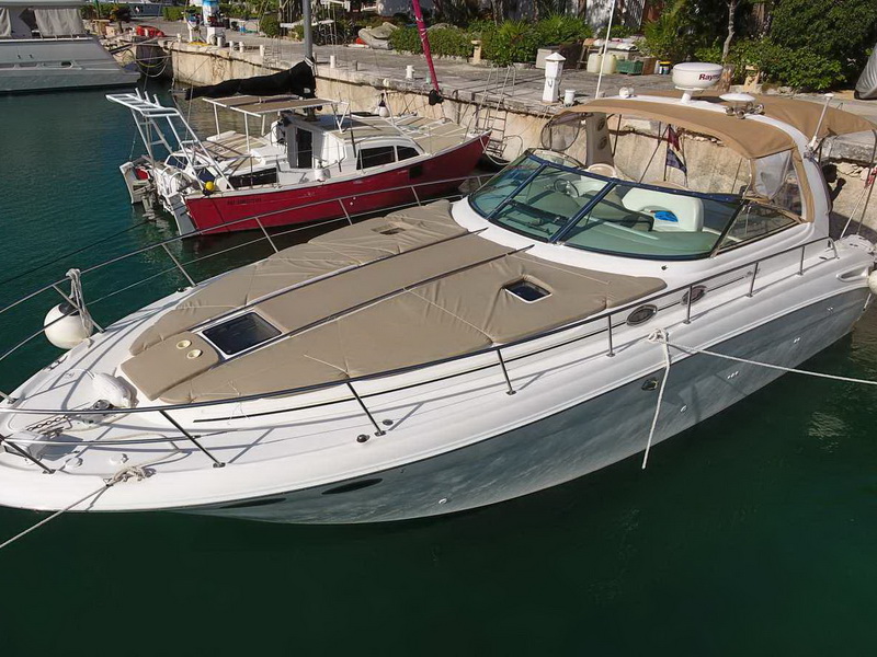 SeaRay Yacht en Riviera Maya