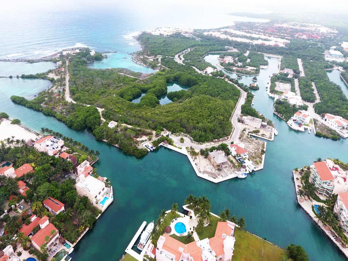 Puerto Aventuras Riviera Maya houses